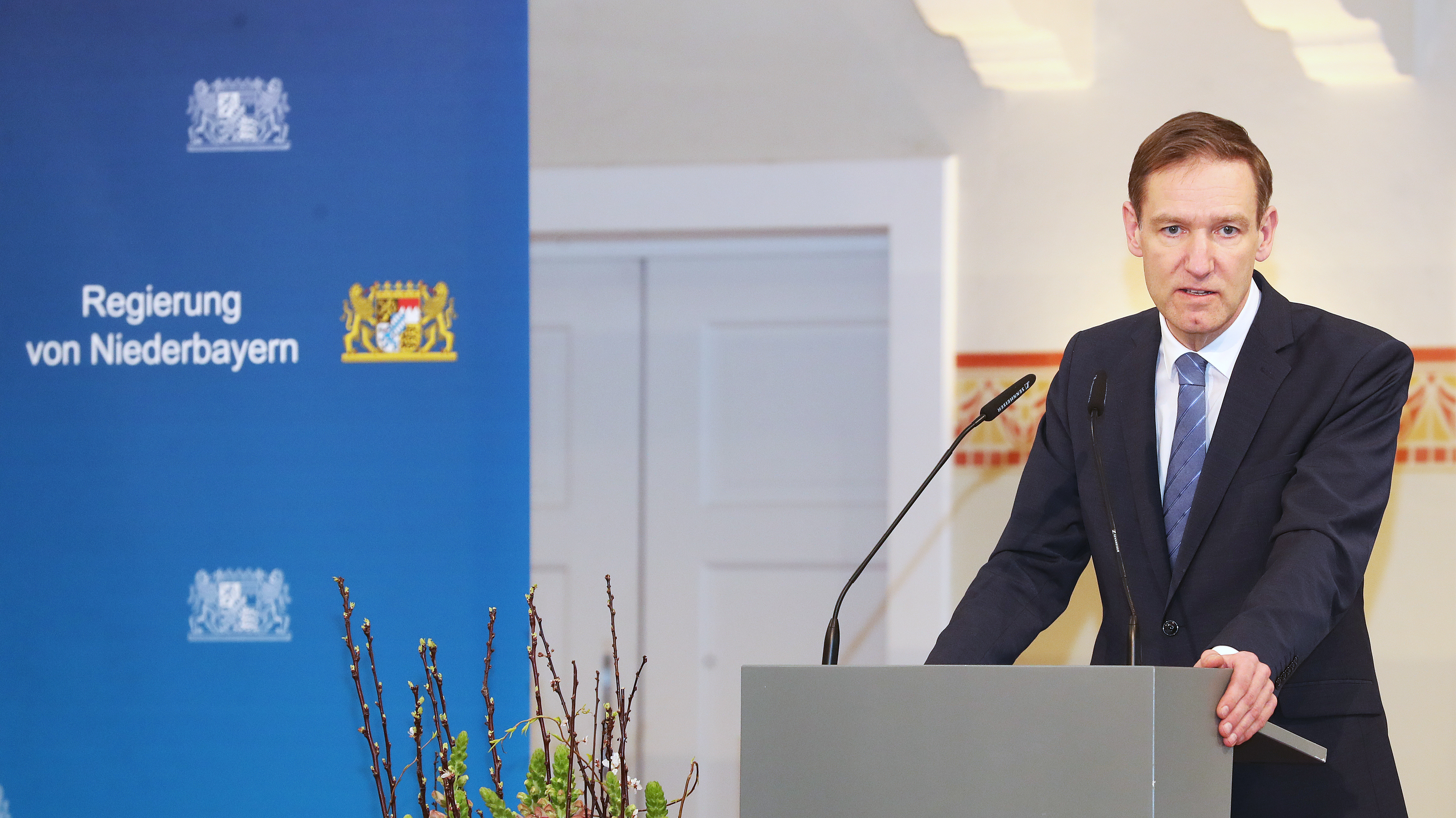 Regierungspräsident Rainer Haselbeck hielt die Festansprache. 